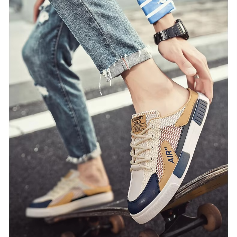 Stratos Sneakers