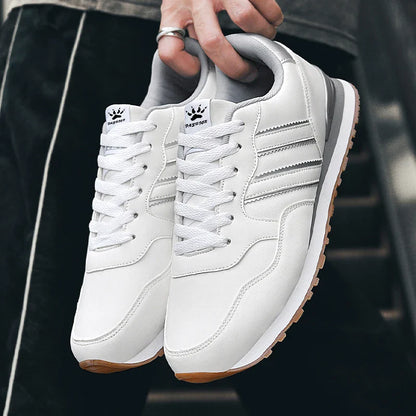 Voyager Sneakers