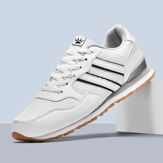 Voyager Sneakers
